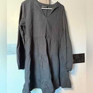 Women’s black dress. Size M